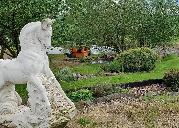 Du Cheval Blanc Sainte-Ode